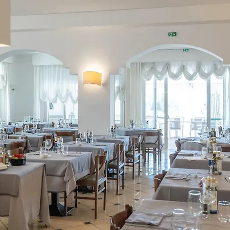 Sanremo Hotel 3*